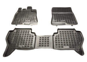 Modeliniai guminiai kilimėliai Mitsubishi Pajero IV (2006-2021)
