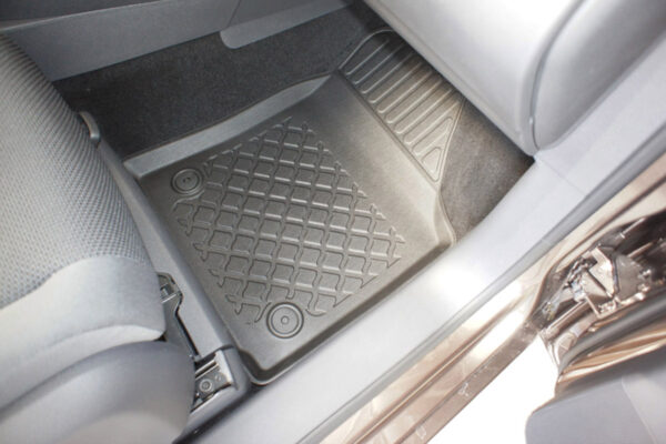 Guminiai kilimėliai Volkswagen Touran I (2003-2015) 5 vietų su borteliais - Image 6