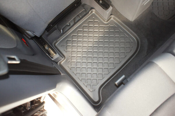 Guminiai kilimėliai Volkswagen Touran I (2003-2015) 5 vietų su borteliais - Image 4