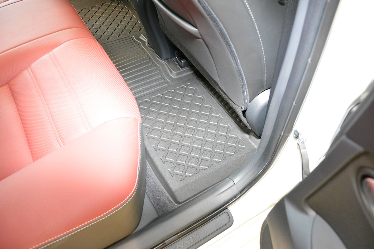 Guminiai kilimėliai Toyota Avensis III (2009-2018) Facelift su borteliais - Image 3