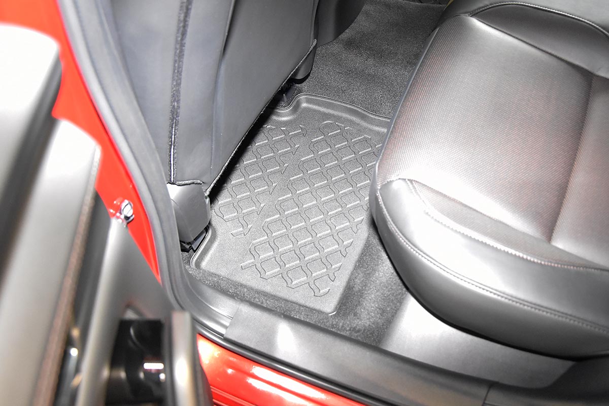 Modeliniai guminiai kilimėliai Mazda 3 IV (2019➝) Hatchback su borteliais - Image 4