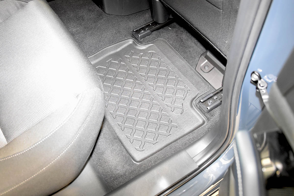 Guminiai kilimėliai Mazda CX-30 2019➝ su borteliais - Image 3