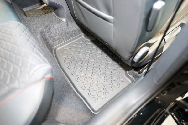 Guminiai kilimėliai Volkswagen Golf VIII 2020➝ Universalas su borteliais - Image 2