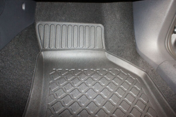 Guminiai kilimėliai Volkswagen Golf VII (2012-2020) su borteliais - Image 5