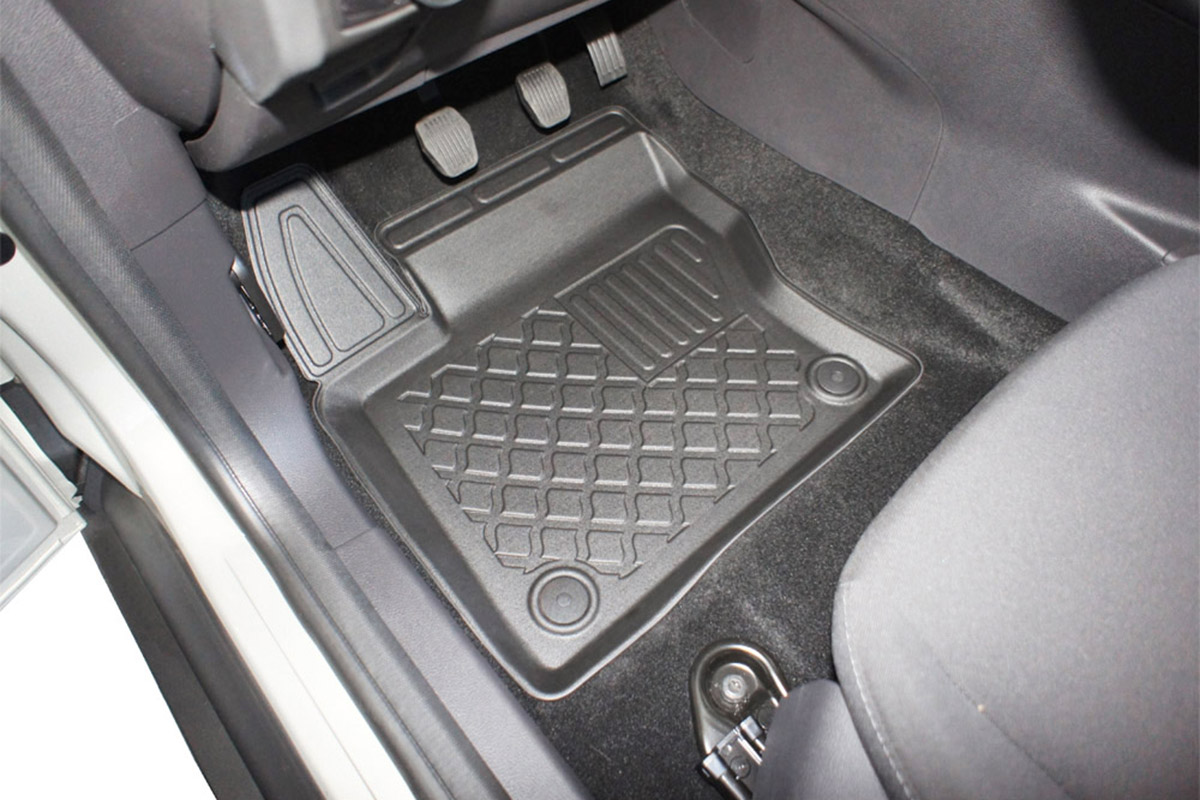 Guminiai kilimėliai Ford Focus MK3 (2010-2018) su borteliais - Image 8