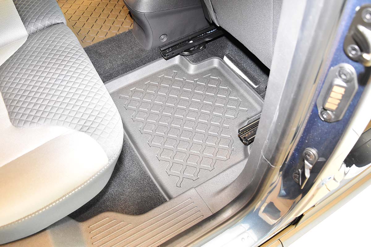 Guminiai kilimėliai Ford Tourneo Courier 2014➝ 5 vietų su borteliais - Image 3