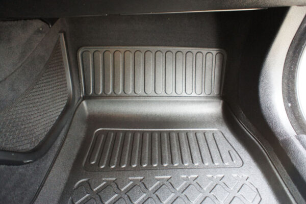 Guminiai kilimėliai BMW 5 serija F10 F11 (2010-2013) xDrive su borteliais - Image 5