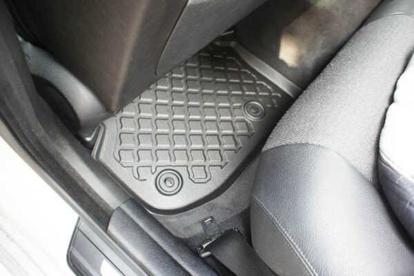 Guminiai kilimėliai BMW 5 serija F10 F11 (2010-2013) xDrive su borteliais - Image 3