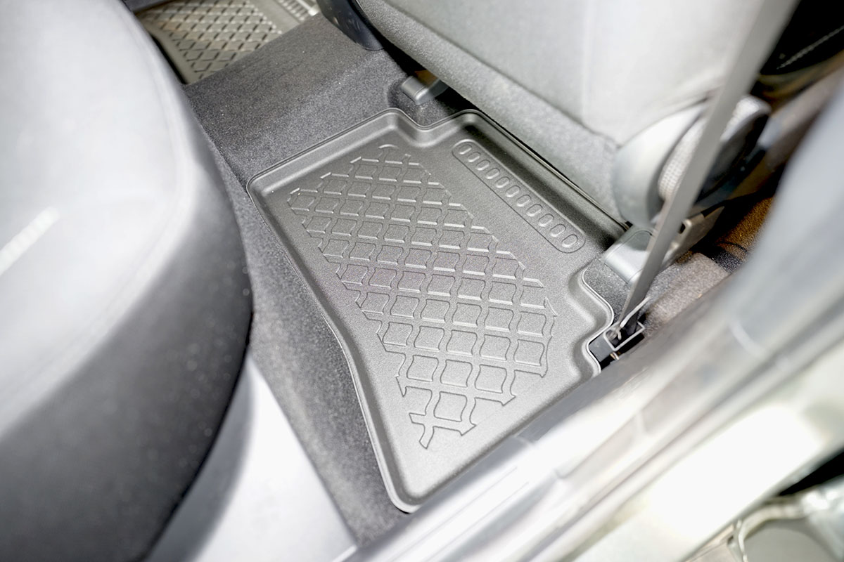 Guminiai kilimėliai Kia Sportage V 2021➝ su borteliais - Image 2