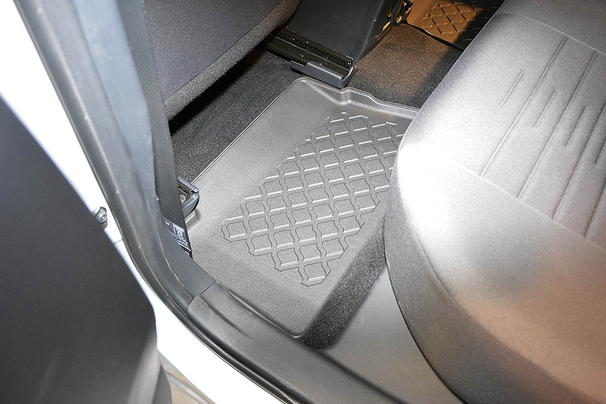 Guminiai kilimėliai Toyota Auris II (2013-2019) su borteliais - Image 5