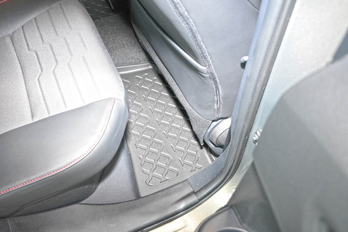 Guminiai kilimėliai Toyota Corolla E210 2019➝ Hatchback su borteliais - Image 2