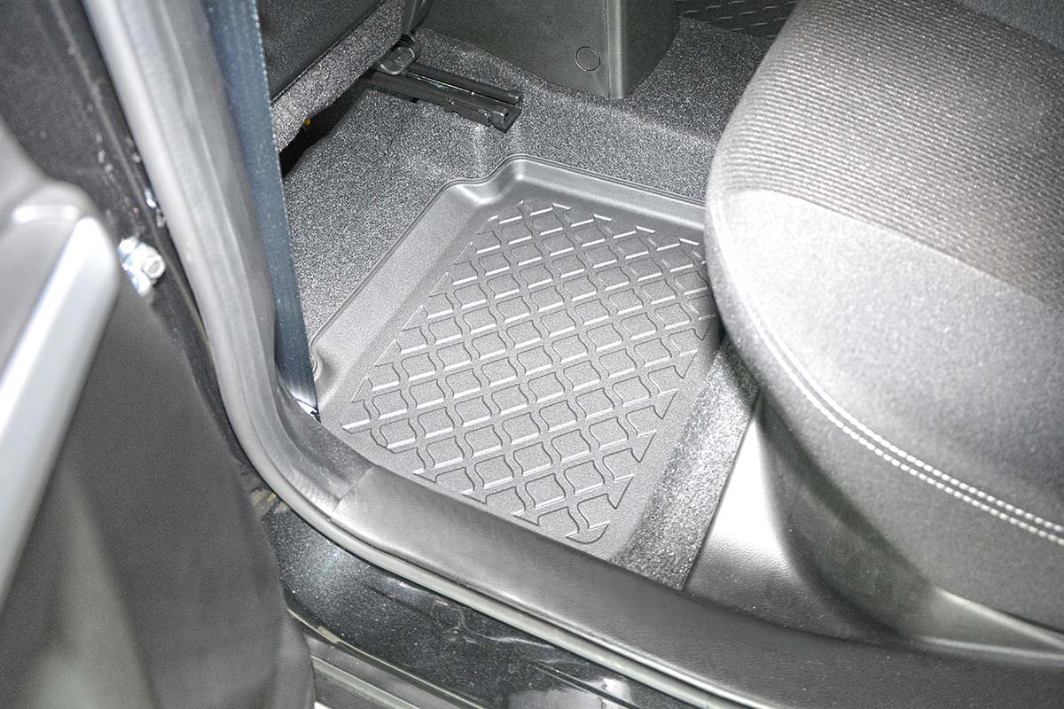 Guminiai kilimėliai Suzuki SX4 S-Cross 2021➝ Hybrid su borteliais - Image 4