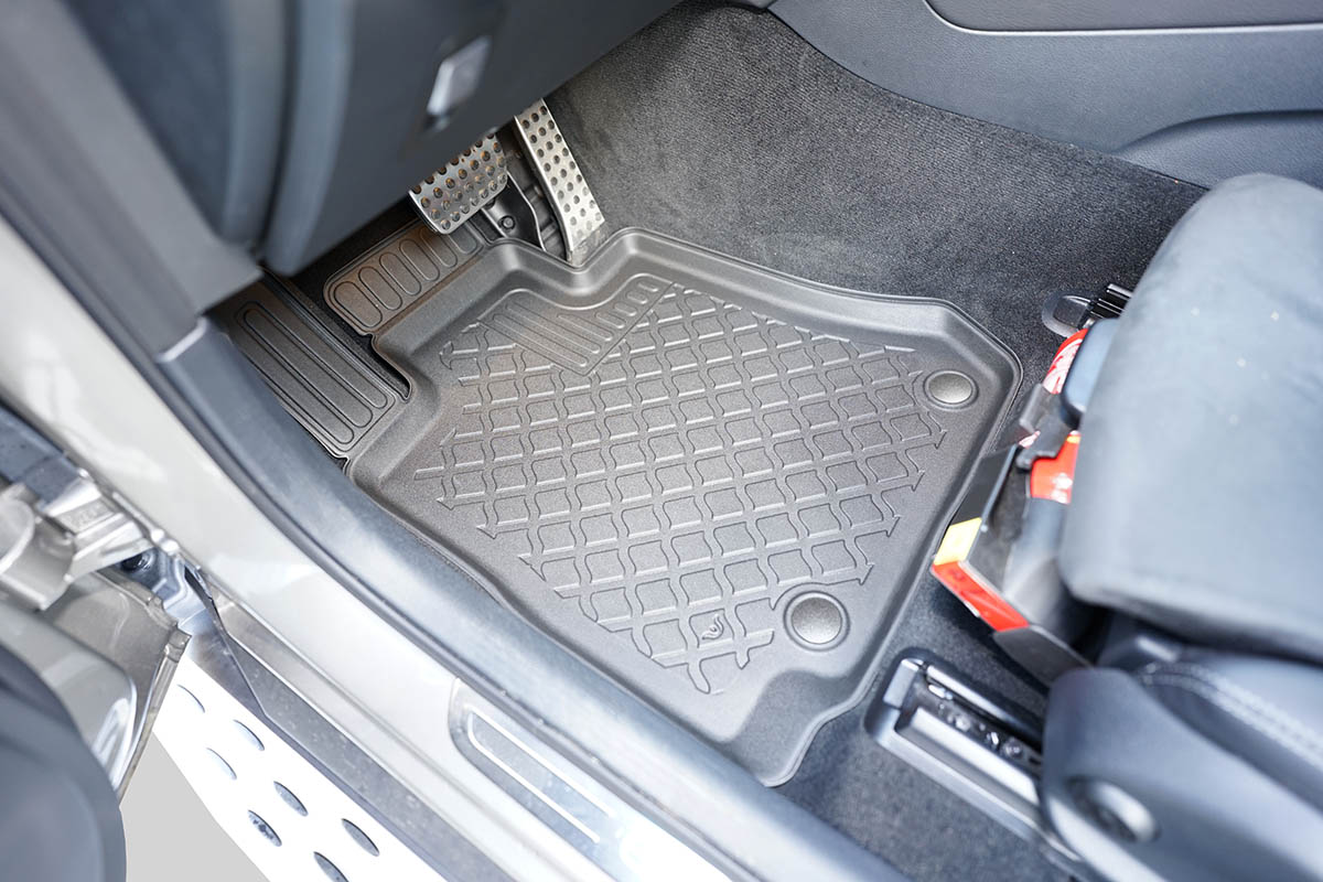 Guminiai kilimėliai Mercedes EQC 2019➝ su borteliais - Image 4