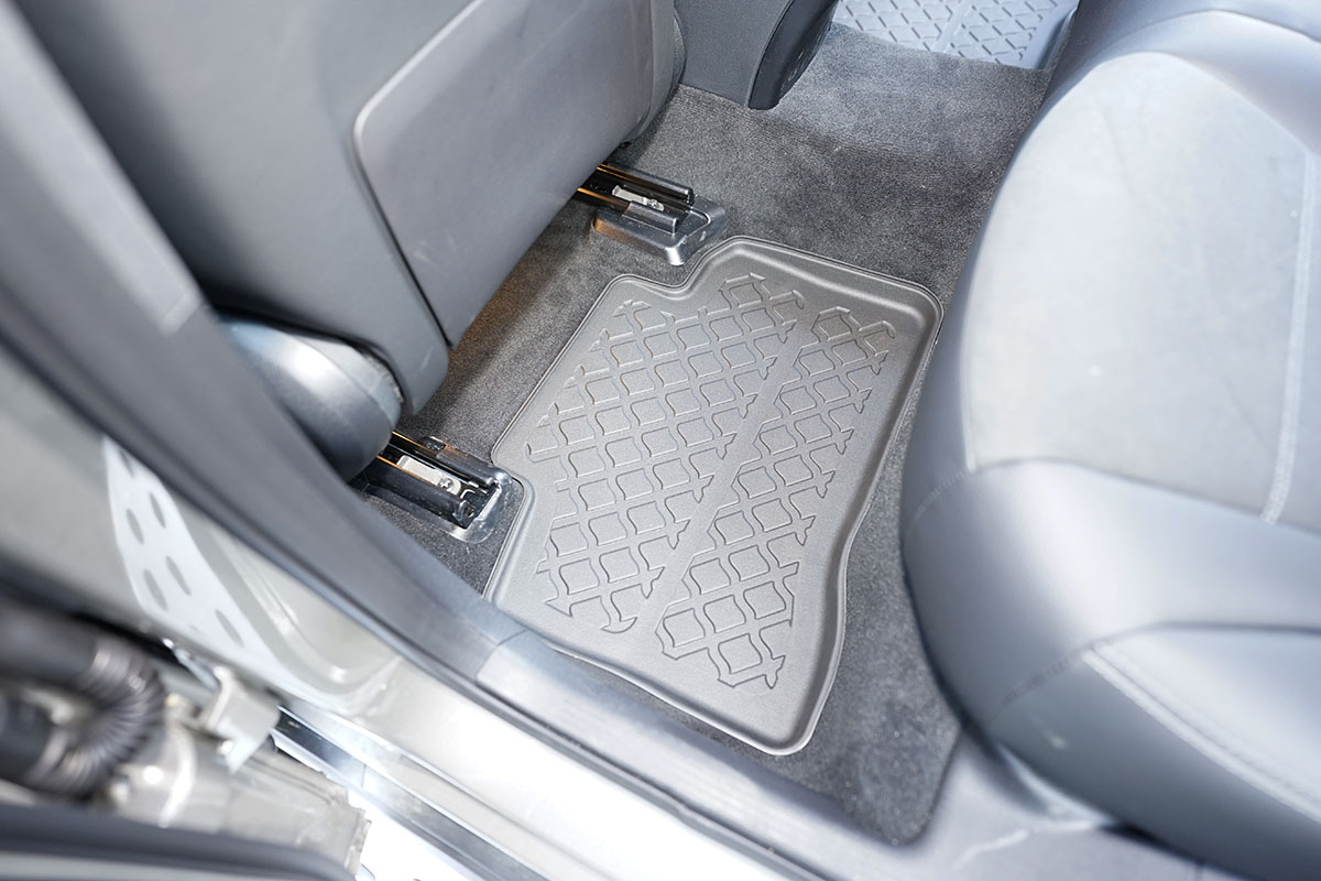 Guminiai kilimėliai Mercedes EQC 2019➝ su borteliais - Image 6