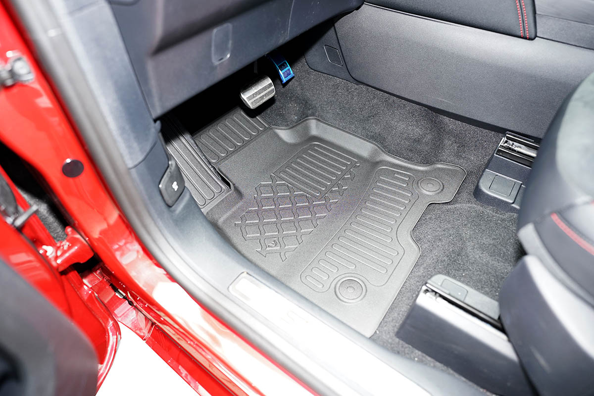 Guminiai kilimėliai Ford Kuga III 2020➝ Plug-in Hybrid su borteliais - Image 4