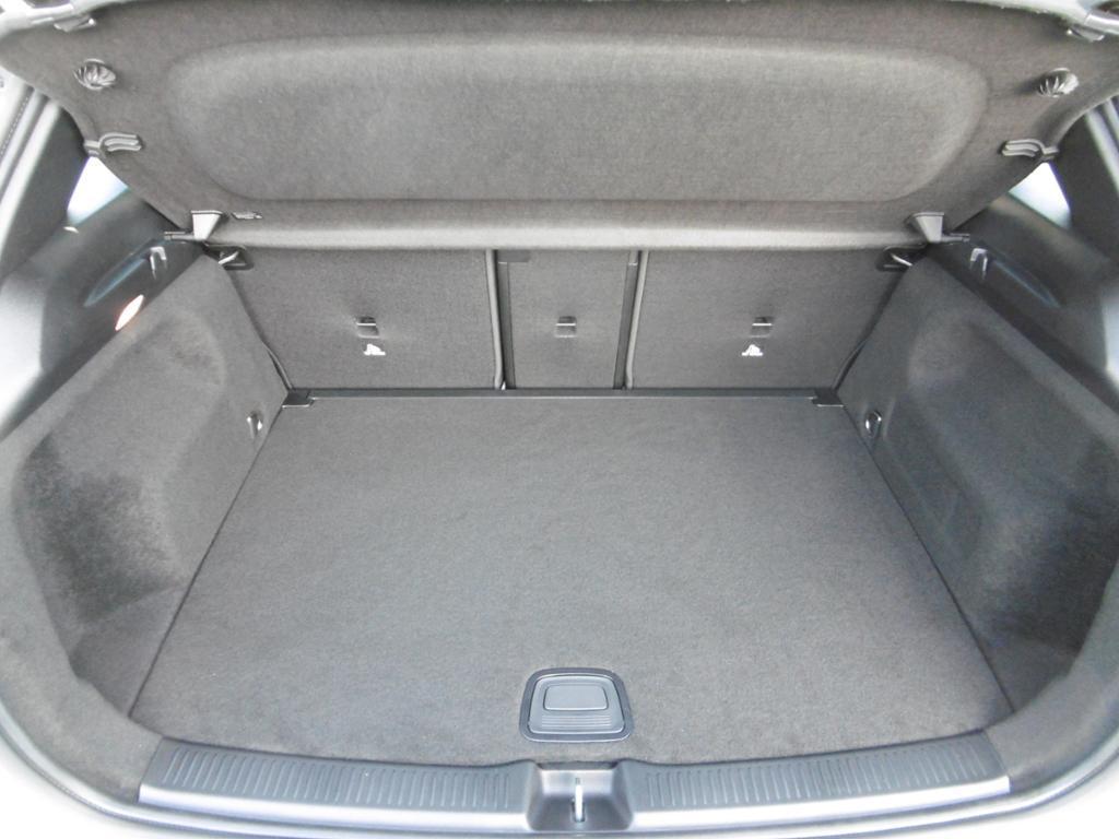 Modelinis bagažinės kilimėlis Mercedes B-klasė W246 (2011-2018) paaukštintais kraštais - Image 8