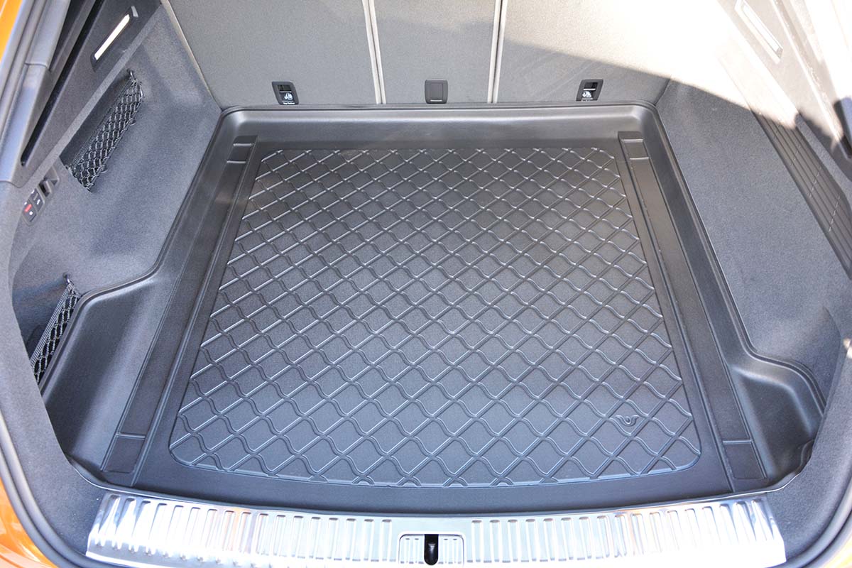 Modelinis bagažinės kilimėlis Audi Q8 (2018➝) paaukštintais kraštais - Image 3